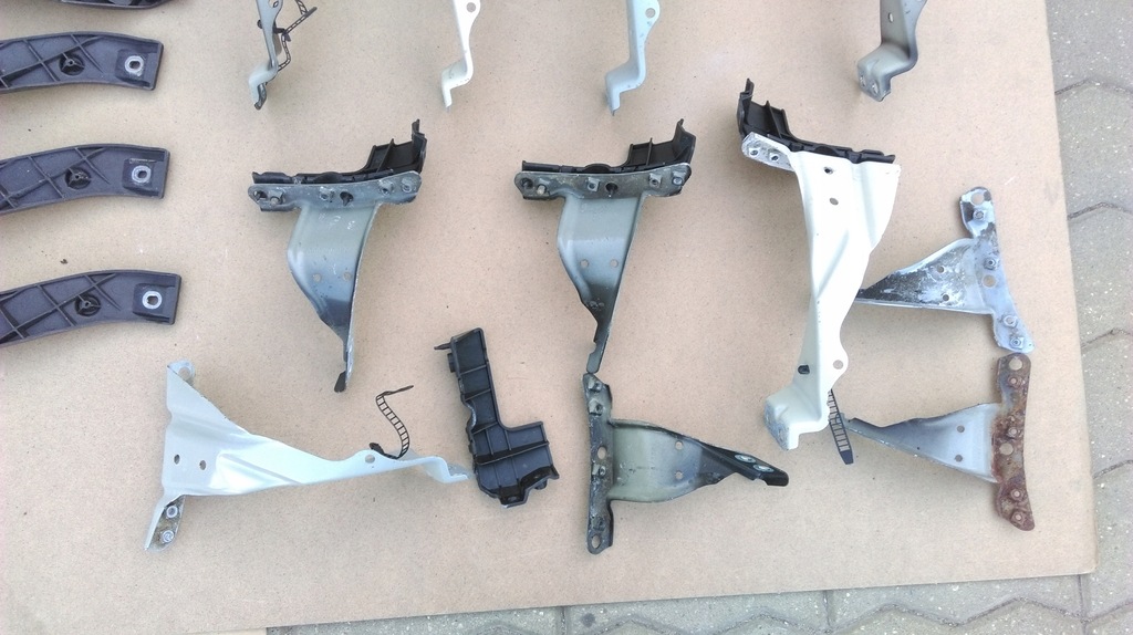 фото №5, Audi a4 b7 направляющая кронштейн бампера крыла 8e0