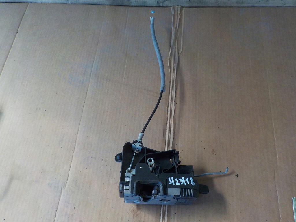 фото №1, Opel signum 1.9cdti замок дверь правый перед