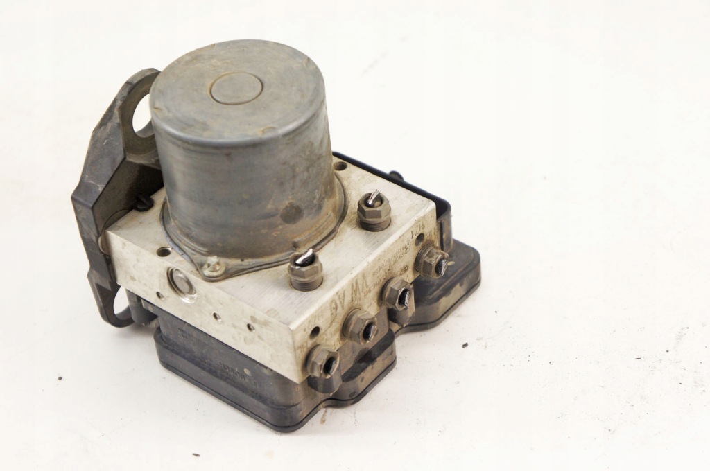 фото №1, Me207 skoda scala 1.6d насос abs 2q0614517al