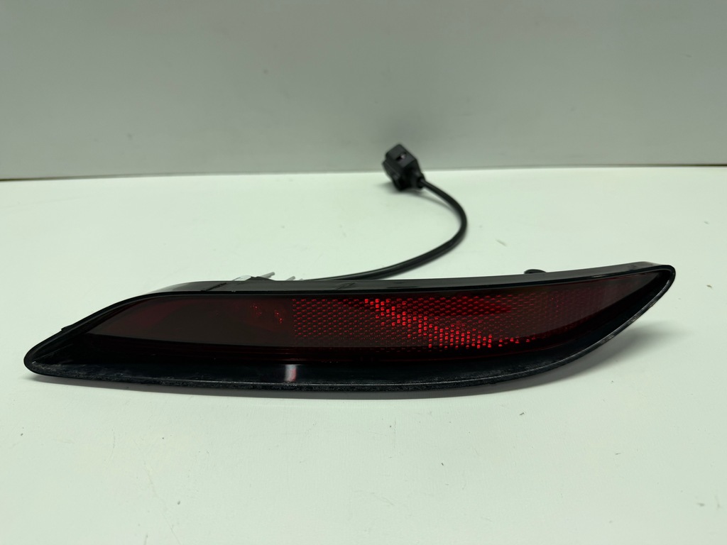 фото №1, Отражатель led лампы левый задняя volkswagen id3 id.3 10b945701