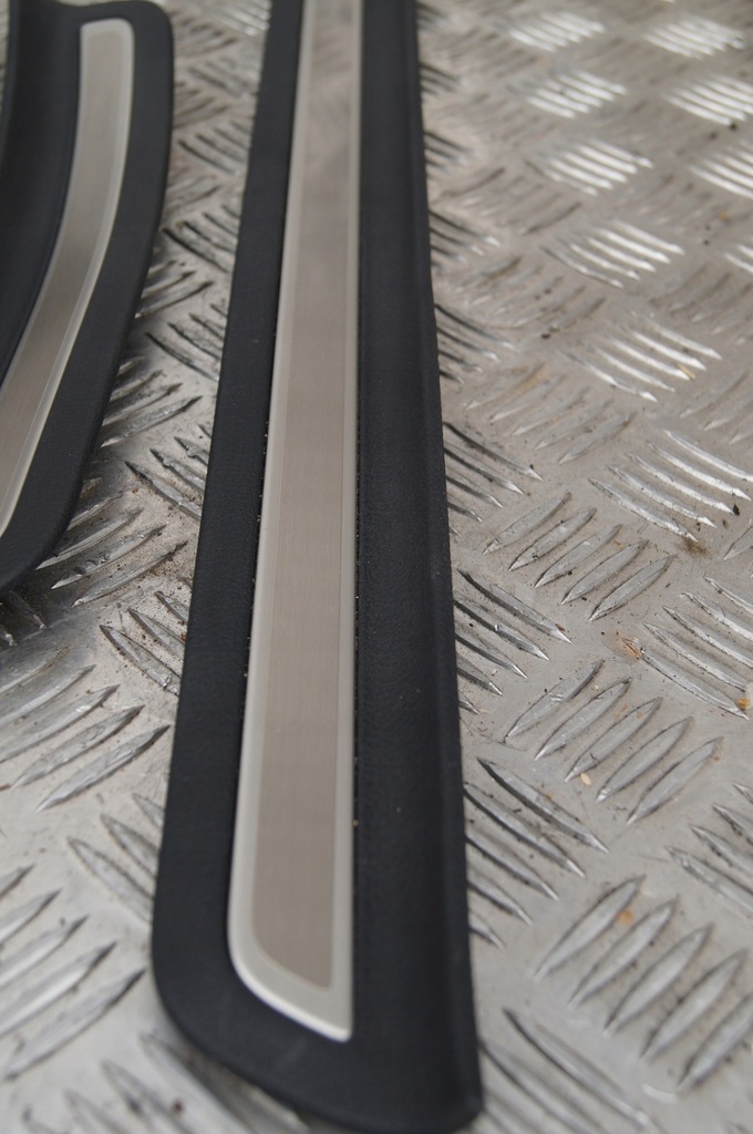 фото №5, Kia stinger gt накладки порогові декоративні внутрішнє