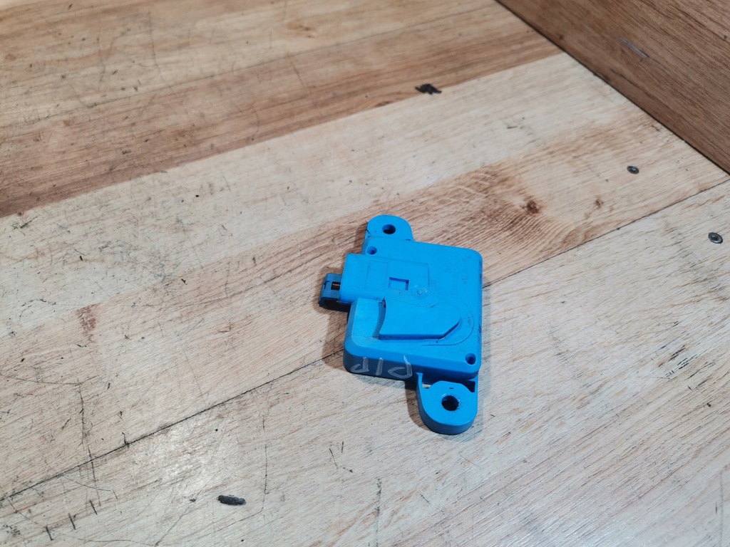 фото №9, Датчик удару opel omega b lift 09173929