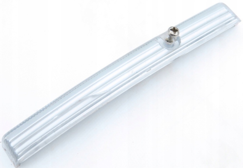 фото №1, Заглушка противотуманной фары левый valeo nissan micra k11