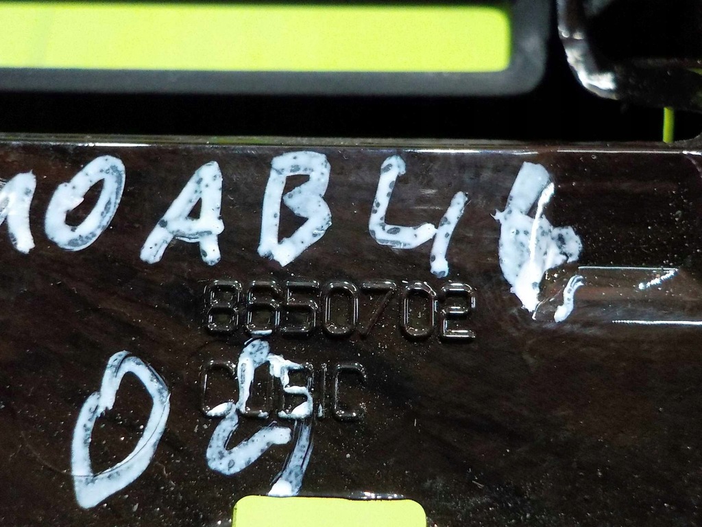 фото №6, Volvo c70 ii 07r рамка панель середнього 8650702