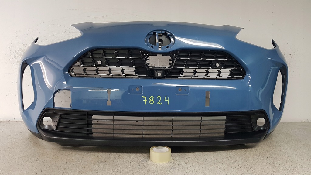 фото №1, Toyota yaris cross 2020 - бампер перед 7824