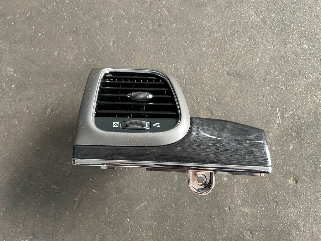 фото №1, Jeep grand cherokee wk2 решітка обдув ліва