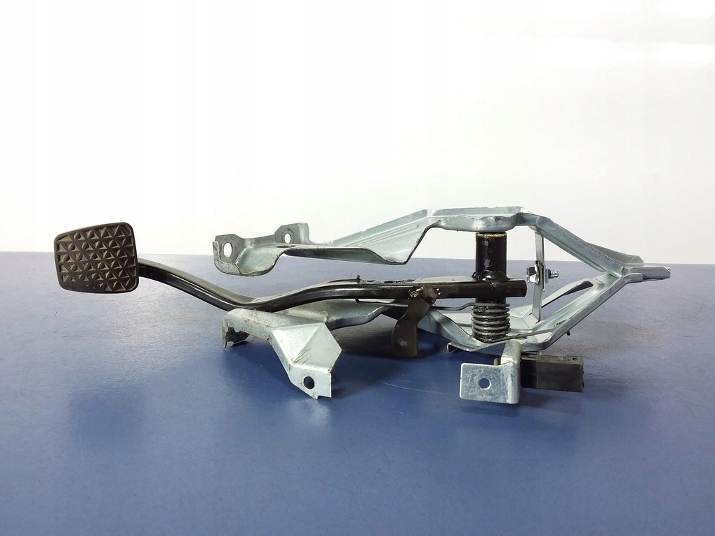 фото №1, Opel astra h педаль тормоза с основание