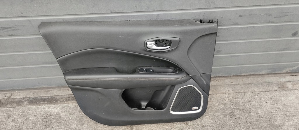 фото №2, Обшивка дверь обивка левый перед jeep compass ii 17-