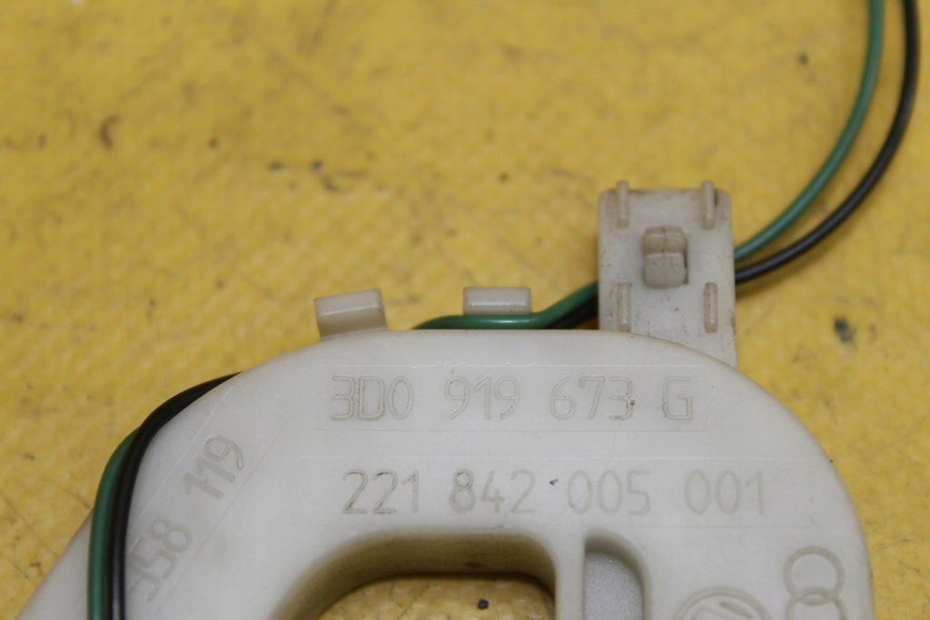 фото №6, Датчик рівня пального vw phaeton 3d0919673g