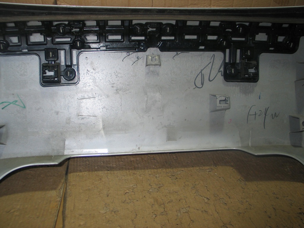 фото №13, Значок молдинг кришка багажника панель накладка кришки mazda mx-30 mx30 dn4e-50851