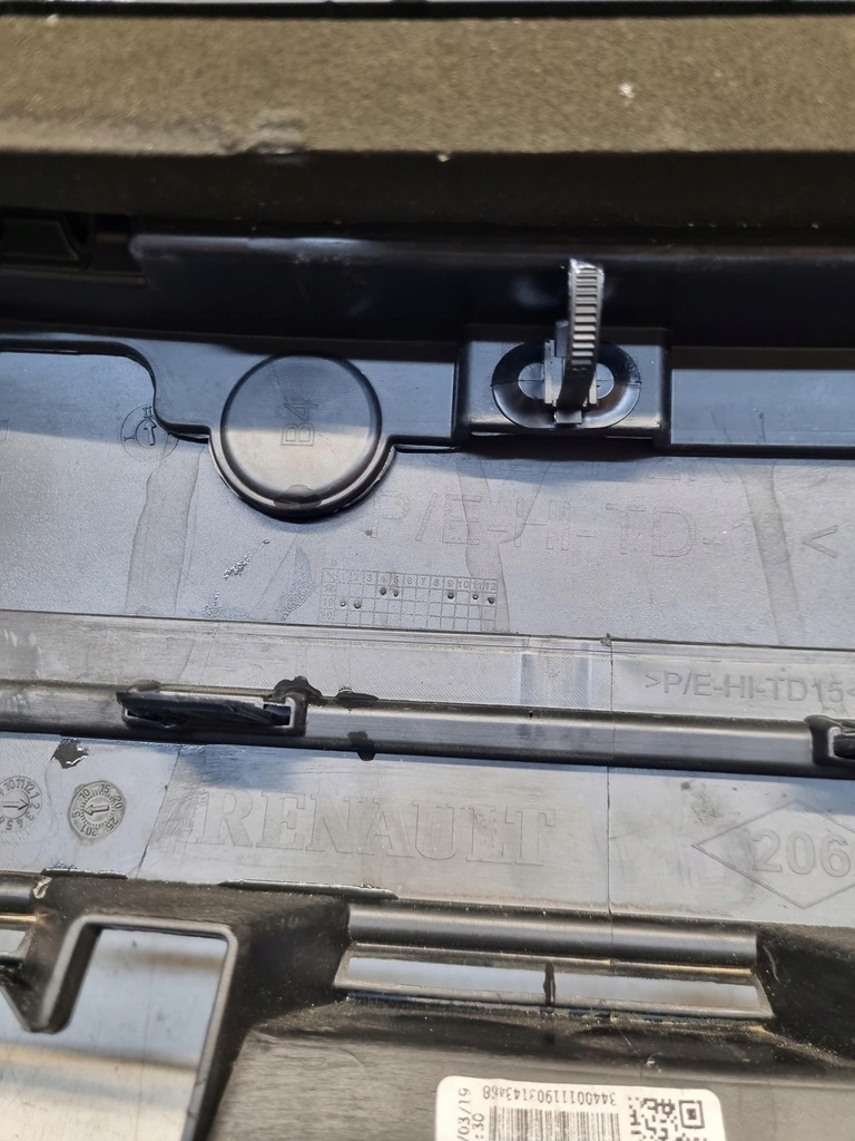 фото №14, Renault captur ii 2 initiale бампер перед передній решітка радіатора