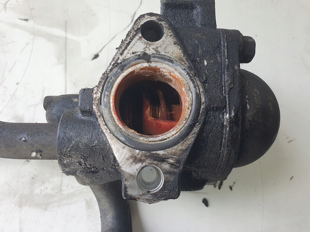 фото №5, Mitsubishi pajero 2 ii 2.8 td 4m40 корпус термостата трубка wody магістраль