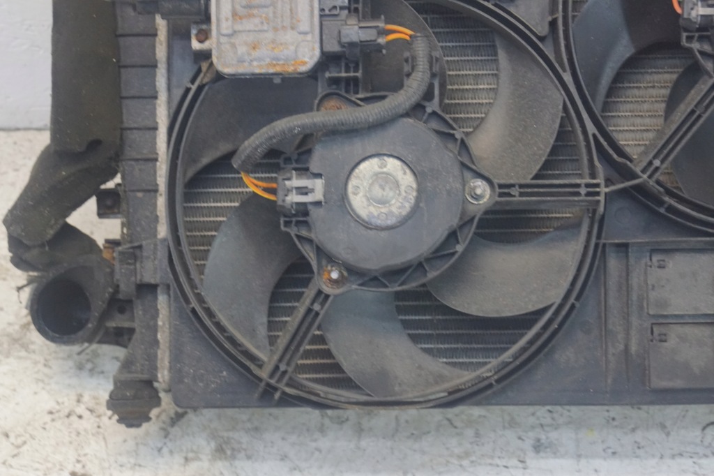 Радіатор вентилятор jaguar x-type 2.2d в Україні