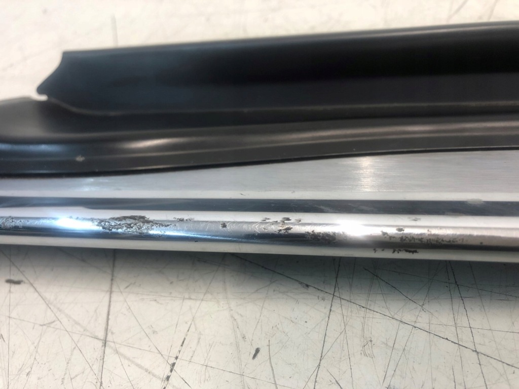 фото №4, Молдинг порог 1296800335 правая mercedes r129 sl a245