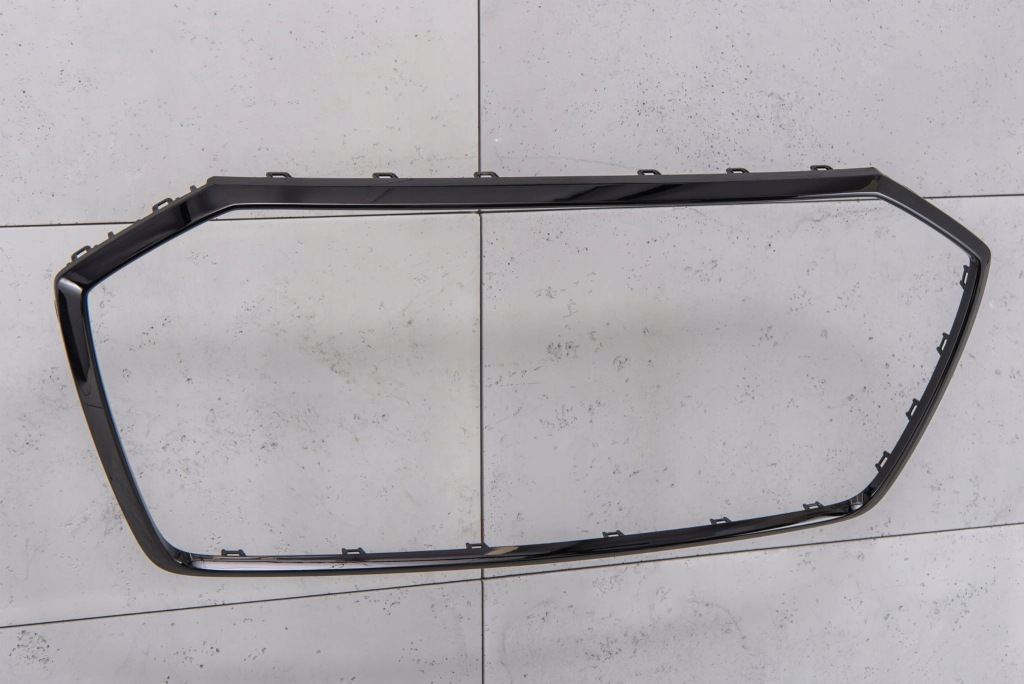 фото №7, Audi a6 / s6 c8 4k 2018-25 рамка решетка czarna 4k0853651e