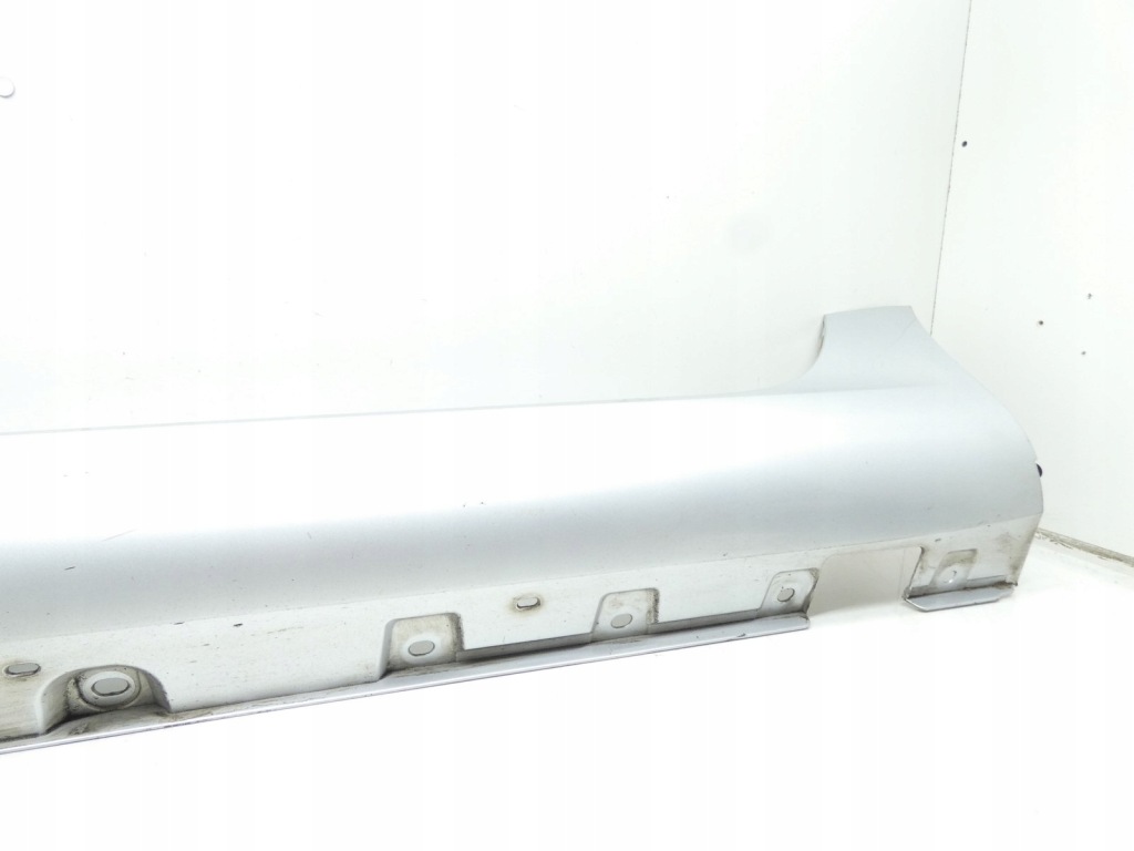 Молдинг накладка поріг ліва зовнішня mercedes slk w172 r172 a1726980154 в Україні