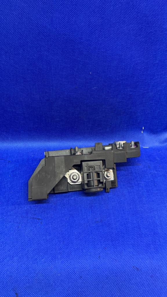 Audi a4 b9 avant 2024r fl 2.0tdi 120kw клема плюсова запобіжник 8w0915459 k Київ