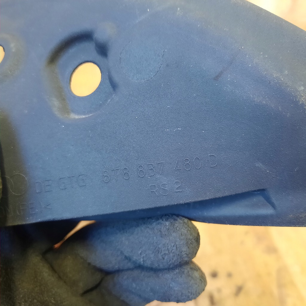 фото №8, Audi a5 8t прокладка двері правий перед 8t8837480d