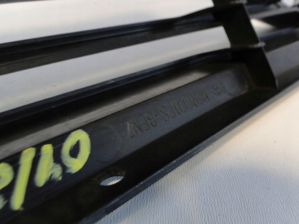 Mercedes решітка радіатора решітка радіатора радіатора a4478880223 v klasa 447 w447 камера Доставка