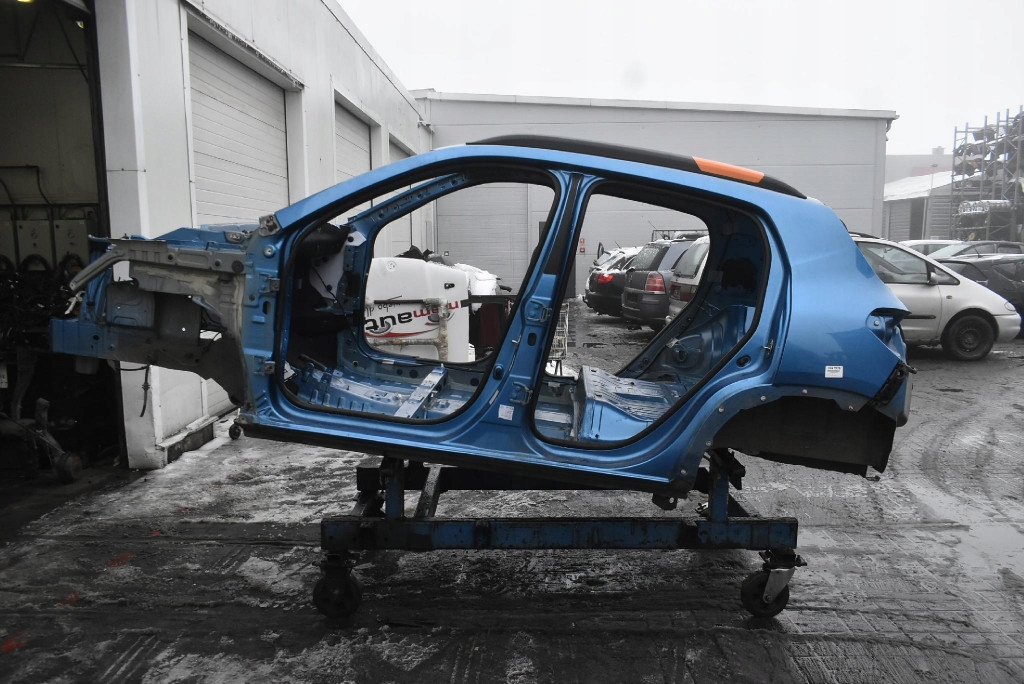 фото №1, Чверть крила лівий правий задня лонжерон поріг блок двигуна dacia spring 21-