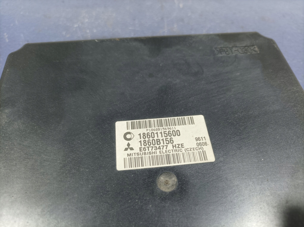 фото №6, Mitsubishi colt mk6 z30 lift 1.3 95 km 135930 блок керування двигуна 1860b156