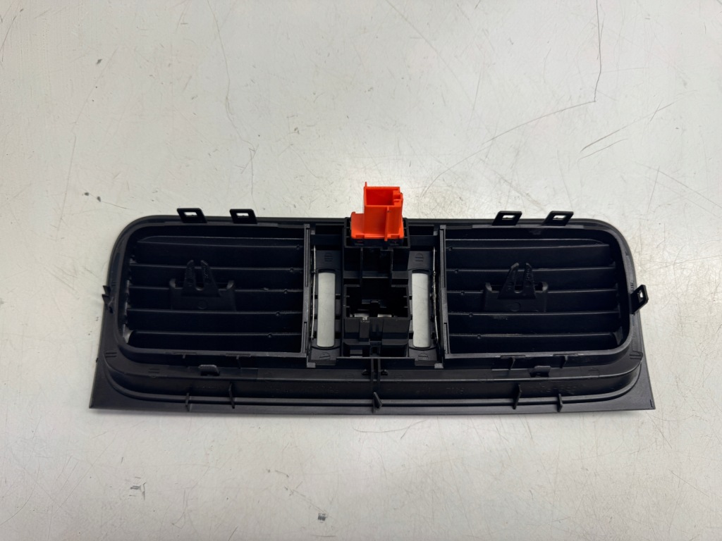 фото №5, Skoda fabia ii lift решётка обдув средняя 5j0820951s