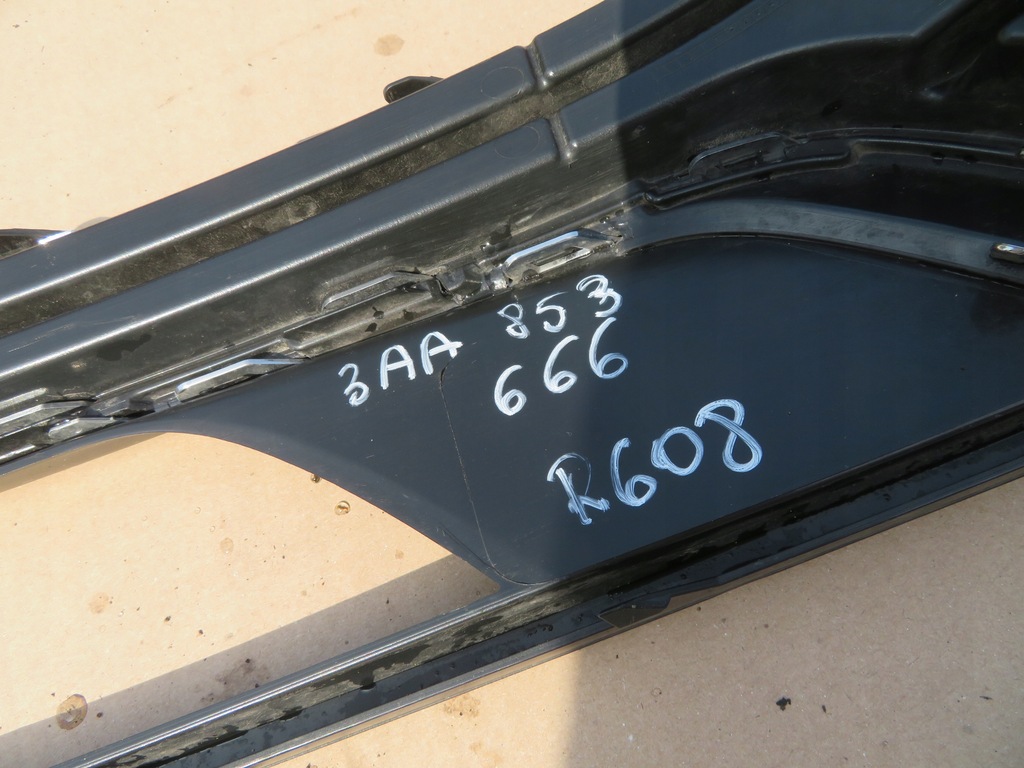 фото №13, Решётка бампер правая перед решётка радиатора passat b7 3aa853666