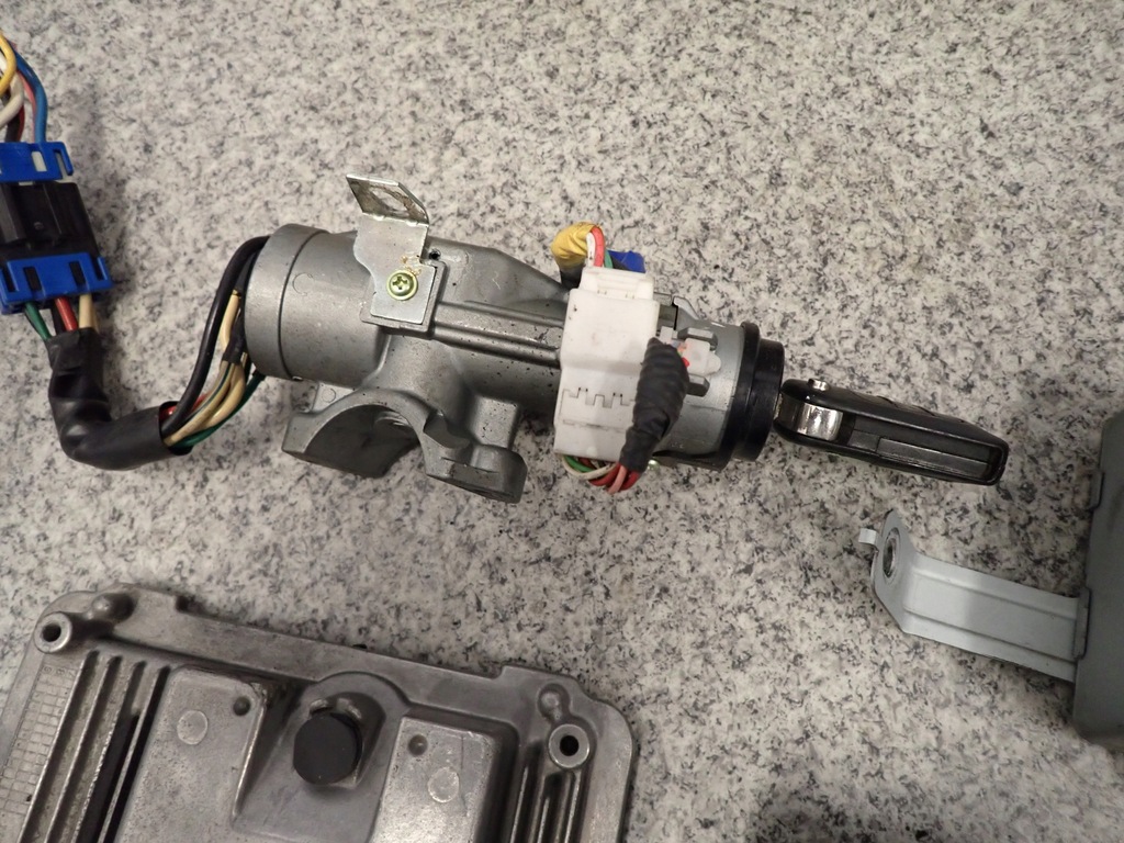 фото №5, Kia ceed 1.6 crdi 06- набір стартовий бортовий комп'ютер замок запалювання