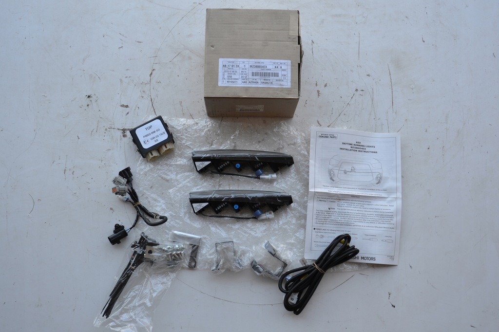 фото №1, Mitsubishi asx outlander лампы led drl mz380654ex оригинал nowe