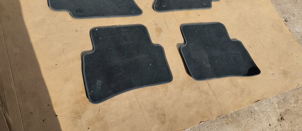 фото №4, Коврики велюровые mercedes e klasa w214 оригинал комплект 4 szt eu