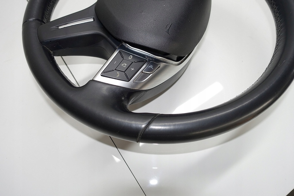 фото №7, Mercedes w204 воздуховод c-klasa lift кожа w246