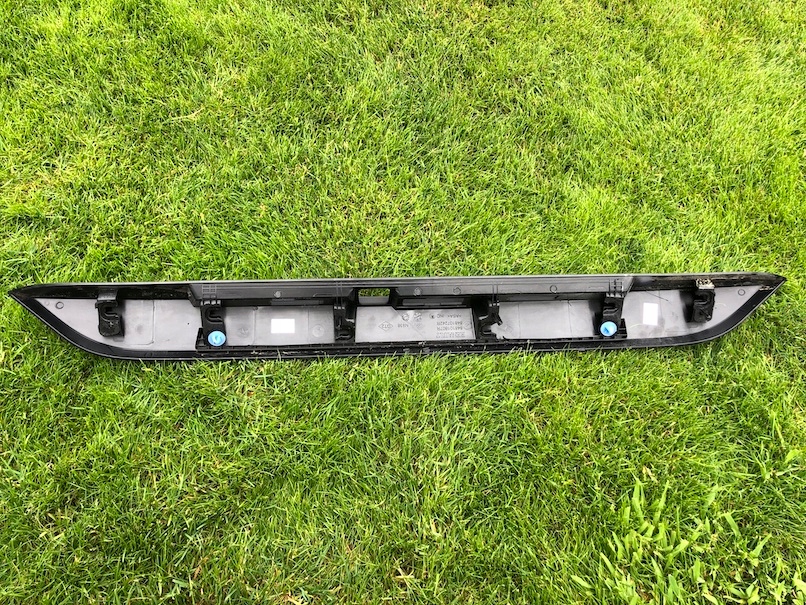 фото №2, Dacia duster ii накладка крышки задний молдинг orygina