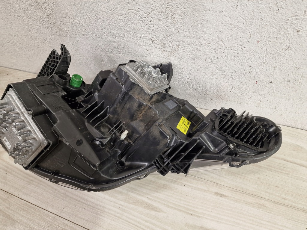 фото №11, Ferrari roma лампа права перед 904370