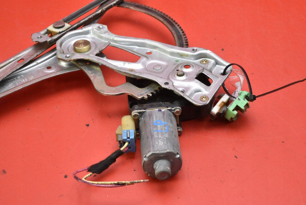 Подъемник стекло левый перед eu 6004pa1032 mercedes ml w163 рестайлинг  01-05 Недорого