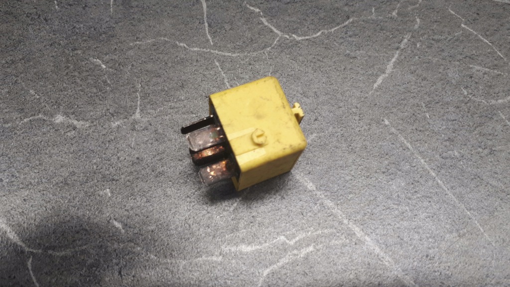 фото №1, 1378797 реле bmw e32 e34