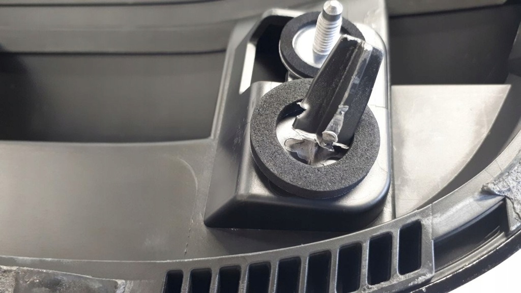 фото №7, Seat leon iv com 2020-2022 молдинг na крышка накладка