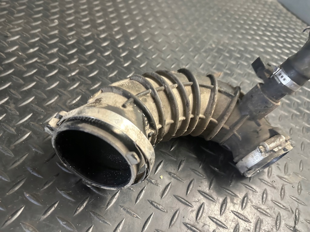 фото №6, Шланг повітря audi a8 d4 4.2 tdi cds 4h0129571