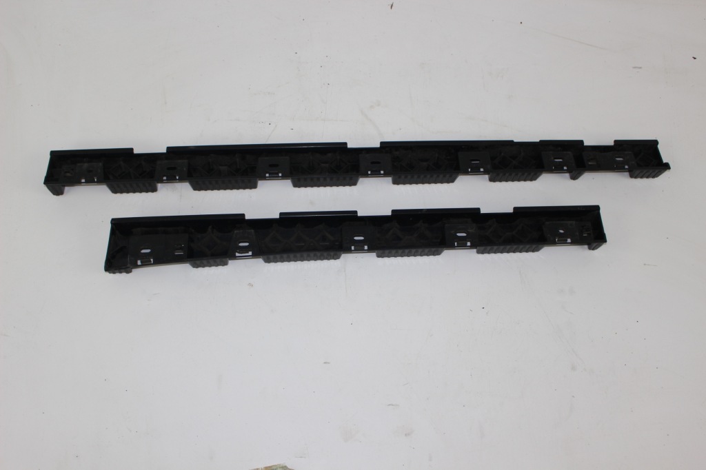 Направляющие накладки порога bmw e84 x1 правая сторона 2991498 14206411 с Разборки