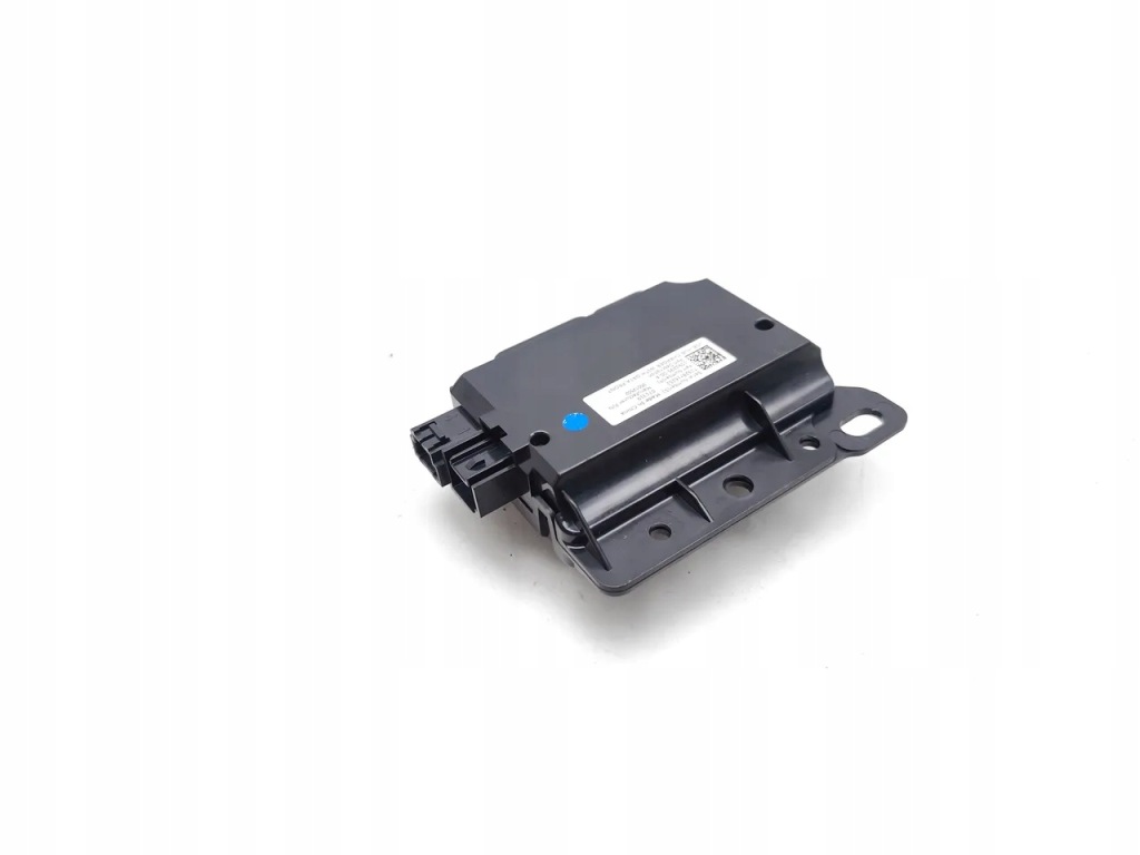 Tesla model 3 разъём / соединитель usb 2020 седан 4/5dr 1093295-00-a 35012502 Доставка