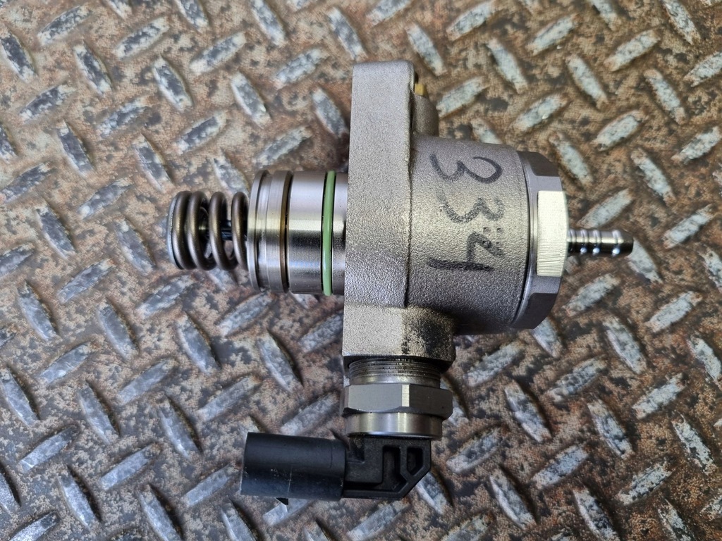 фото №6, 2023 audi q3 f3 насос впрыскная 06l127027c