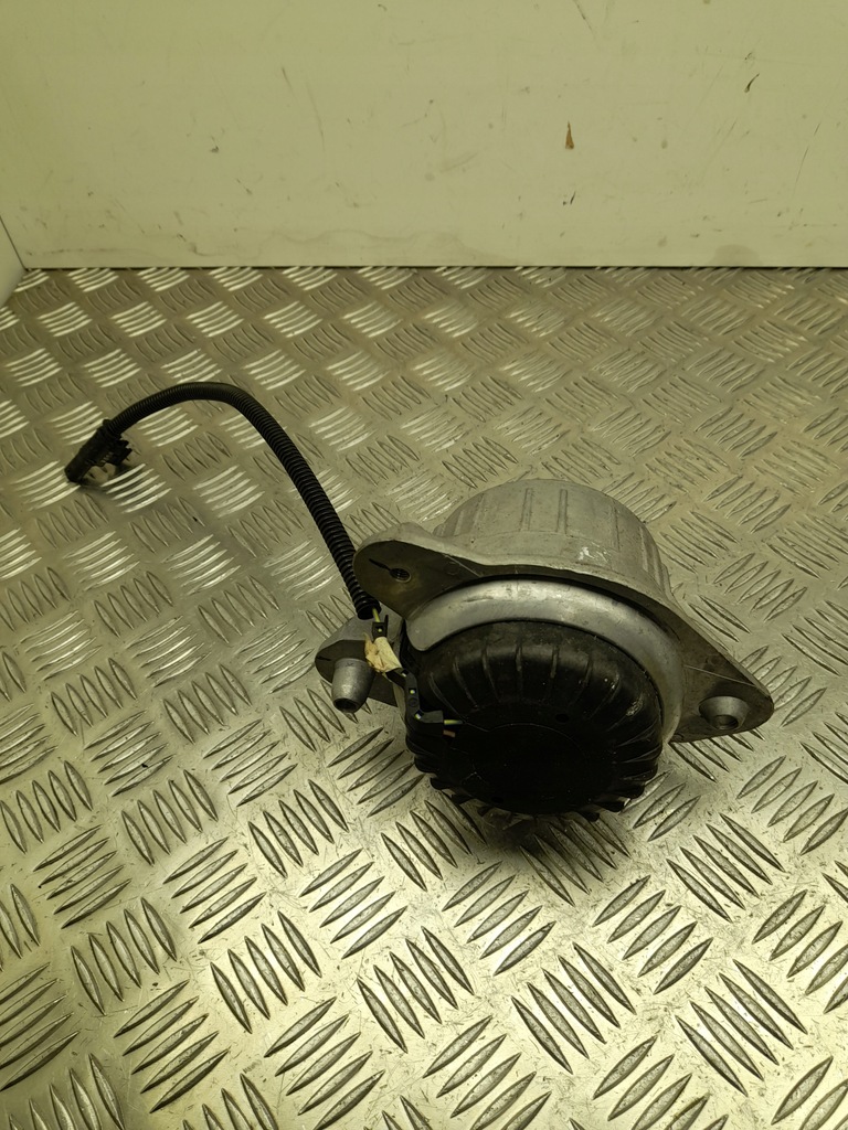 фото №1, Подушка двигателя mercedes w222 a2222407217