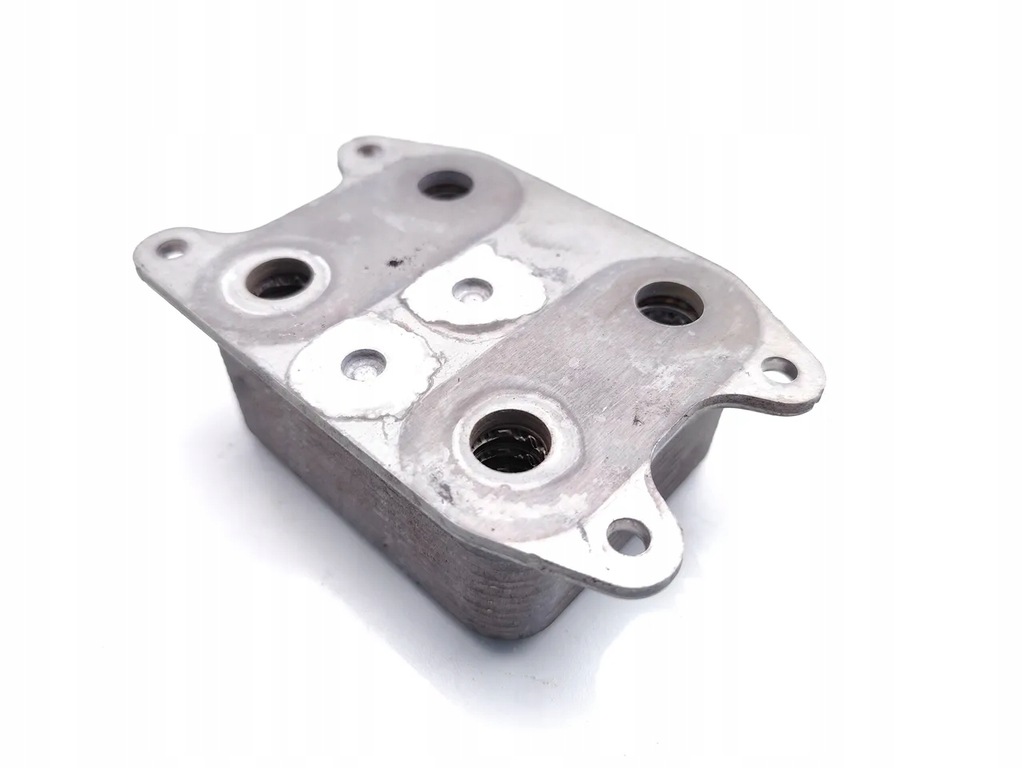 фото №13, Skoda karoq радиатор масла 1.5 tsi 4x4 бензин 110kw 150 hp 04e117021k