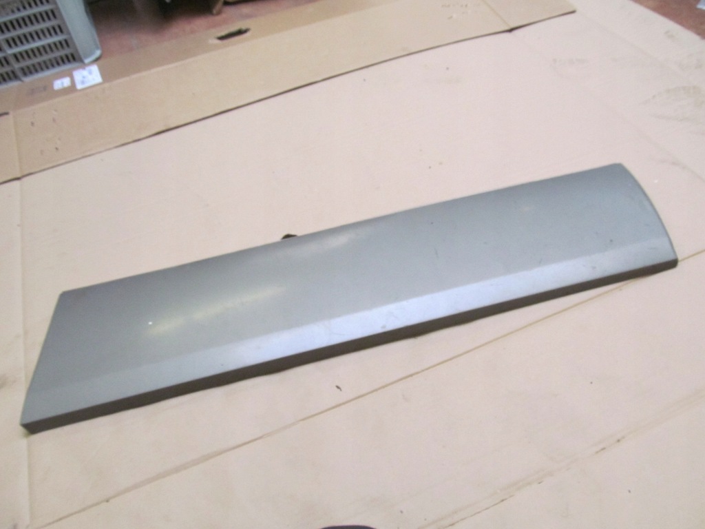 фото №9, Mercedes w124 84-96 молдинг дверь правый перед c308