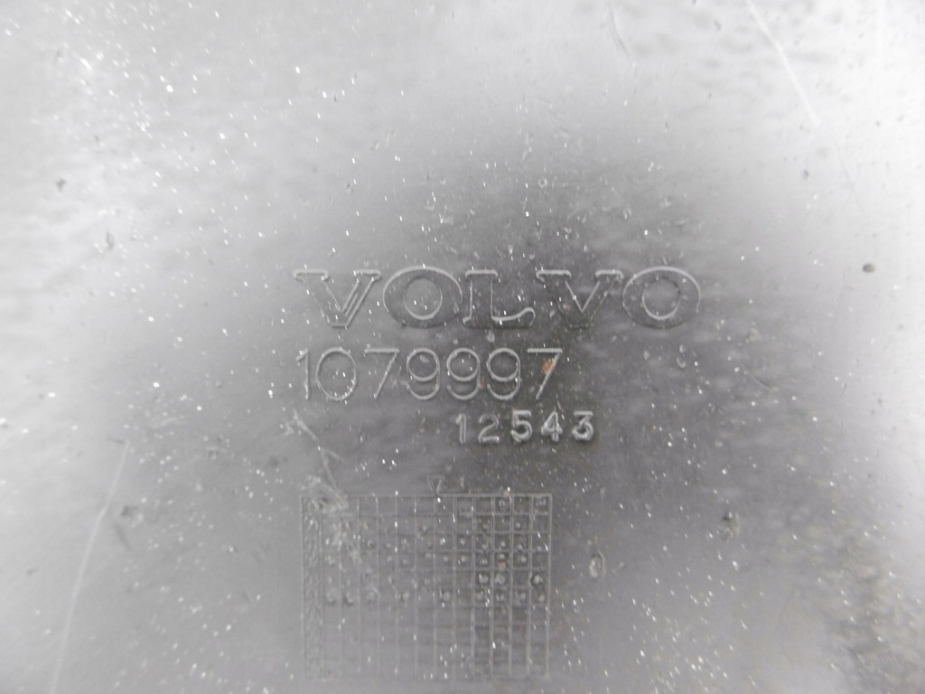 фото №13, Підкрилок крила правий задня volvo fh 12 13