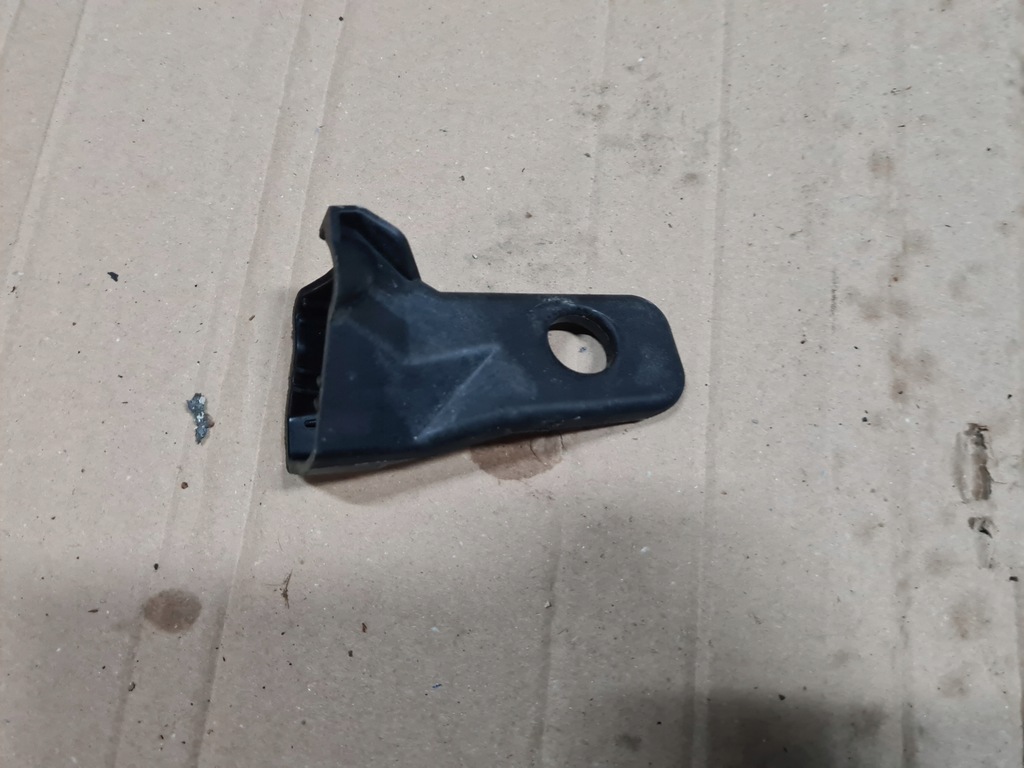 фото №1, Кронштейн кронштейн лампы правый перед kia sportage v