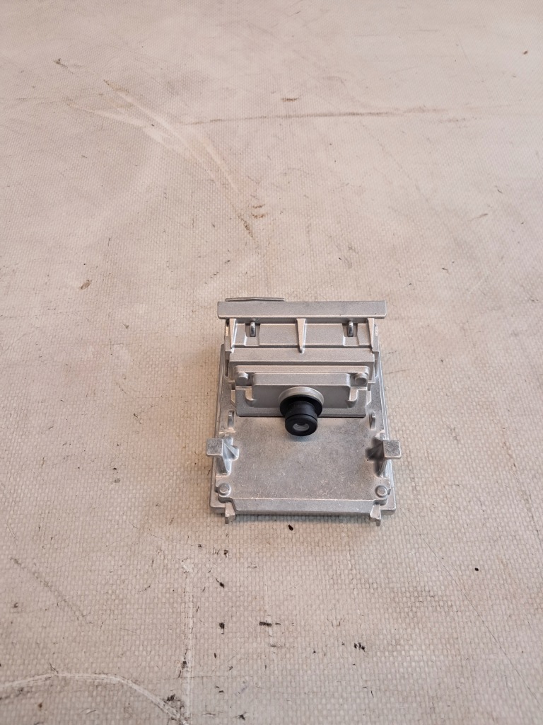 Купити Камера асистент поперечина renault trafic iii 284626488r 23r