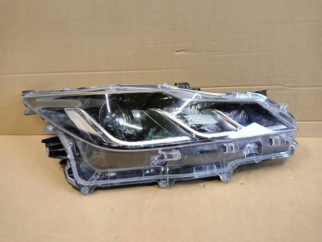 фото №1, Лампа правая правый фара toyota corolla e21 led sedan 19-