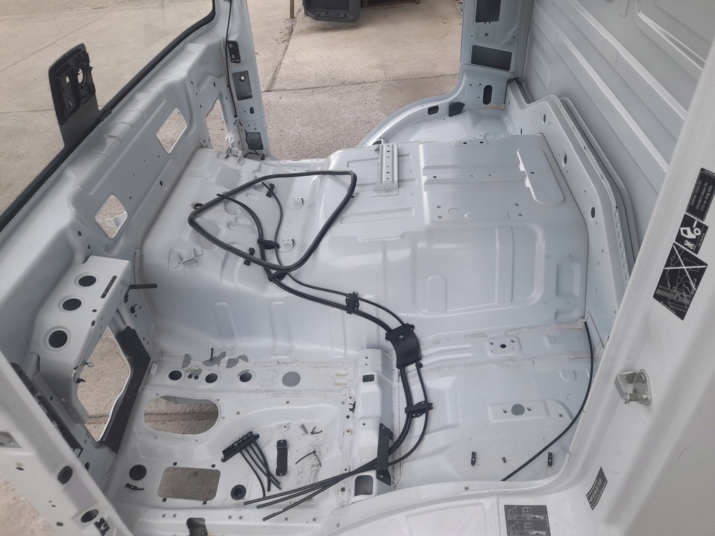 фото №7, Кабина mercedes atego s-cab classic space 2.30 m каркас