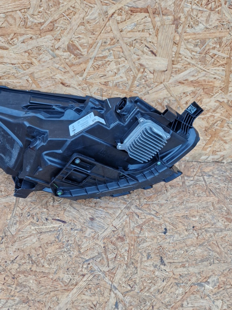 Tesla model 3 y рестайлинг  20- фара перед левая full led европа  1514952-00-c Цена