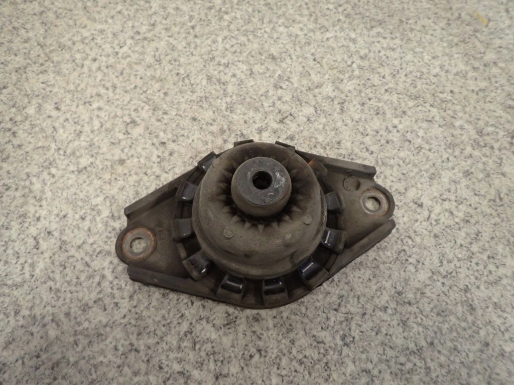 фото №3, Primera p12 02-07 кронштейн czapka амортизатора